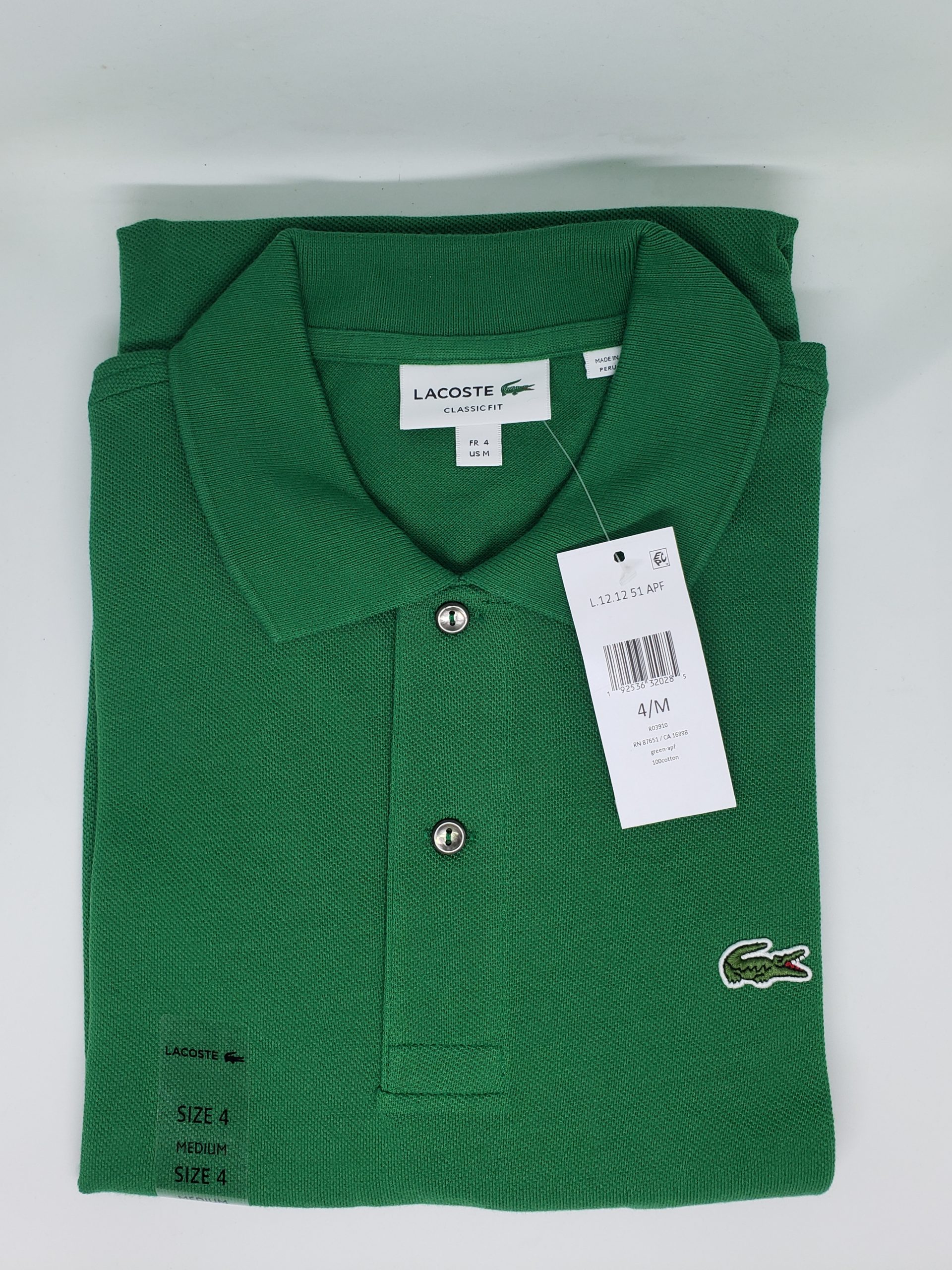 Lacoste Clasic Fit 100% cotton. -