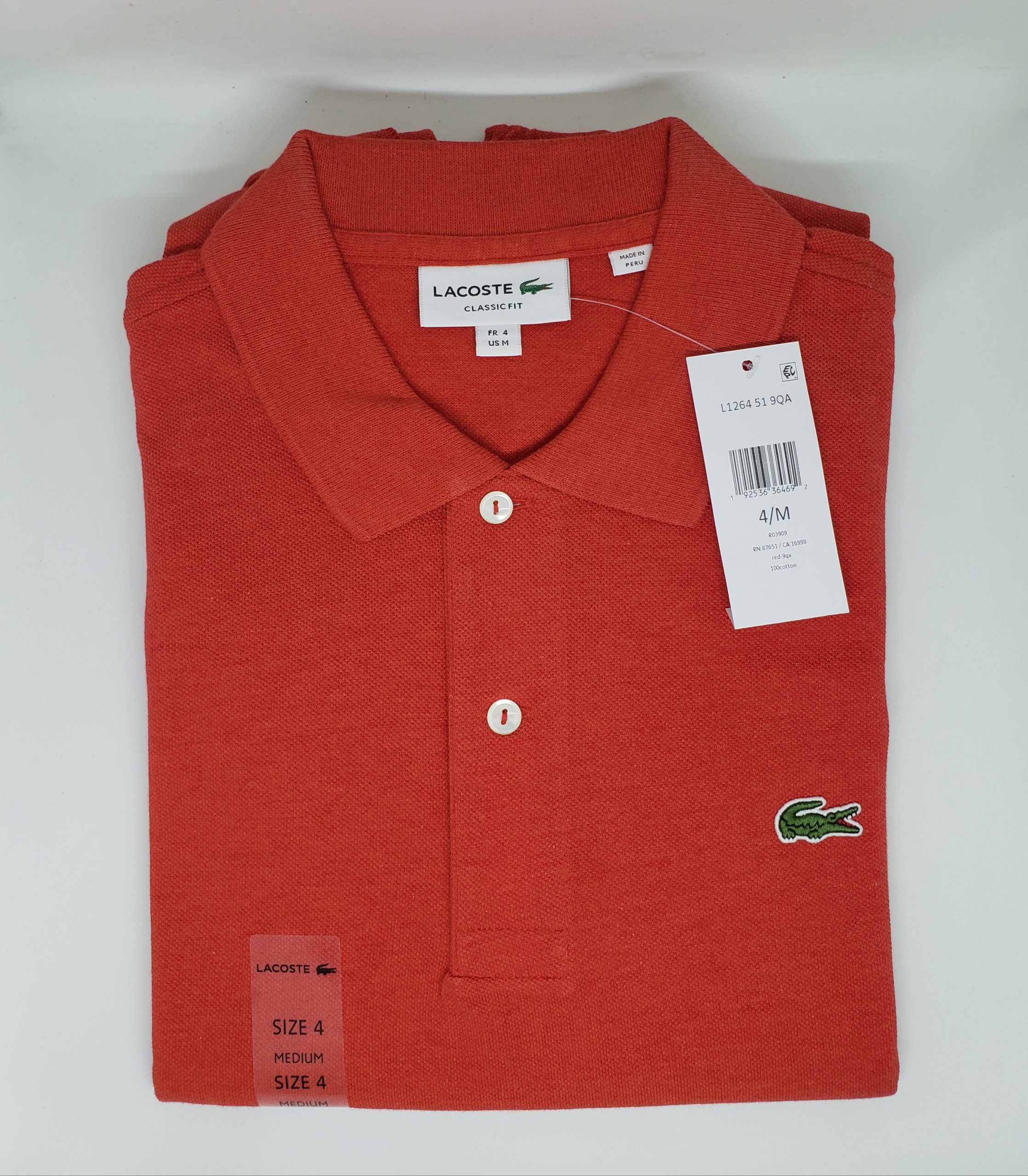 Lacoste Clasic Fit 100% cotton. -